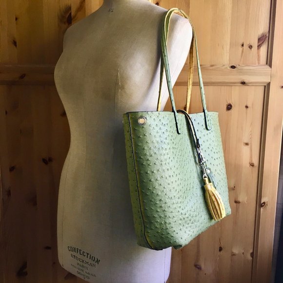 Reversible Tote Green Yellow Ostrich Convertible Shoulder Strap NWOT - Picture 2 of 9